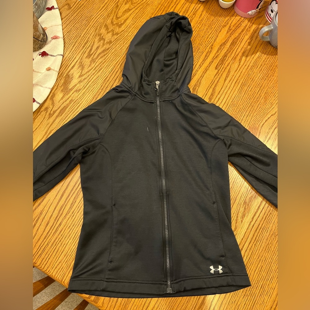 Used under armor jacket.